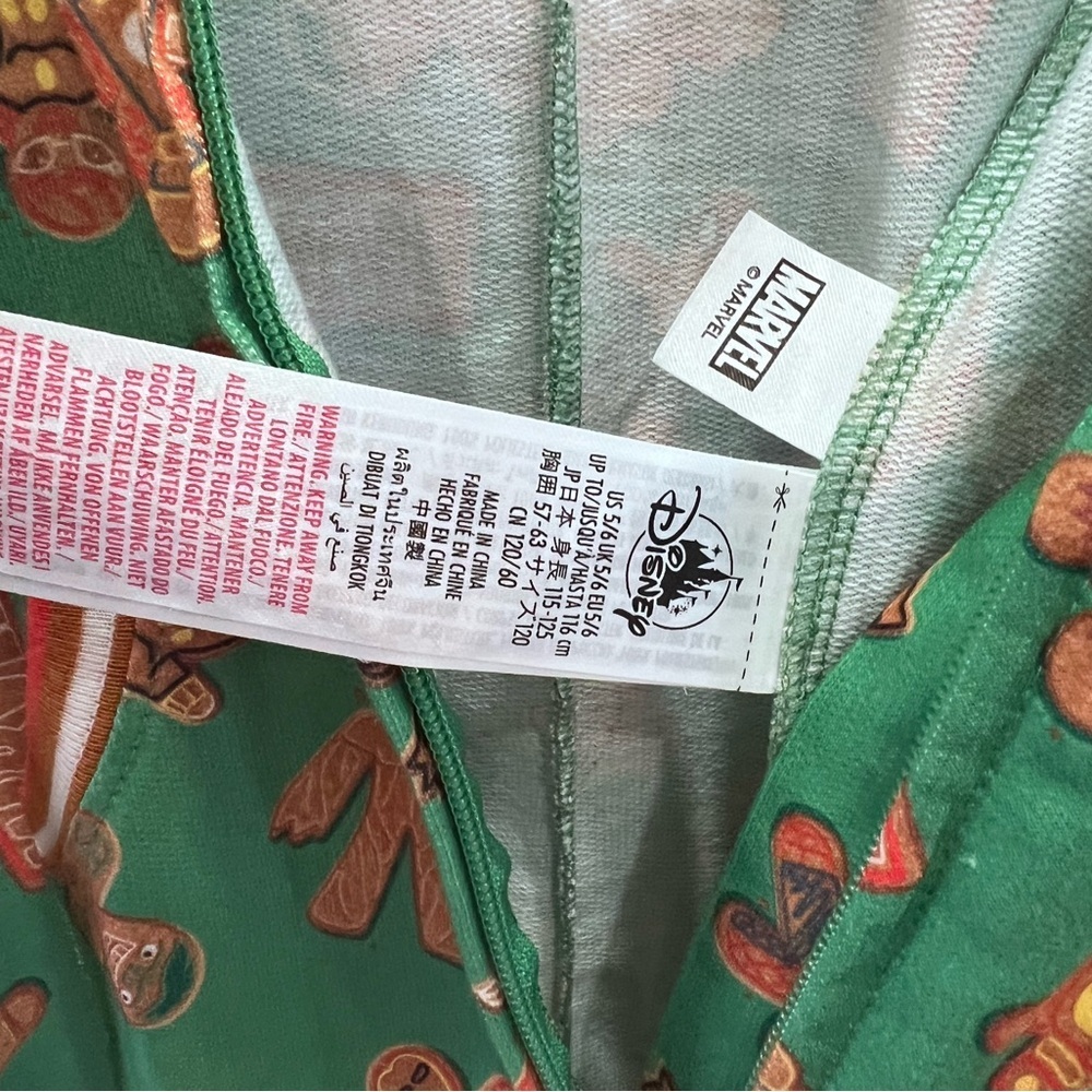 Disney Marvel Ginger Bread Onesie Pajama Size 5/6 - Picture 7 of 8